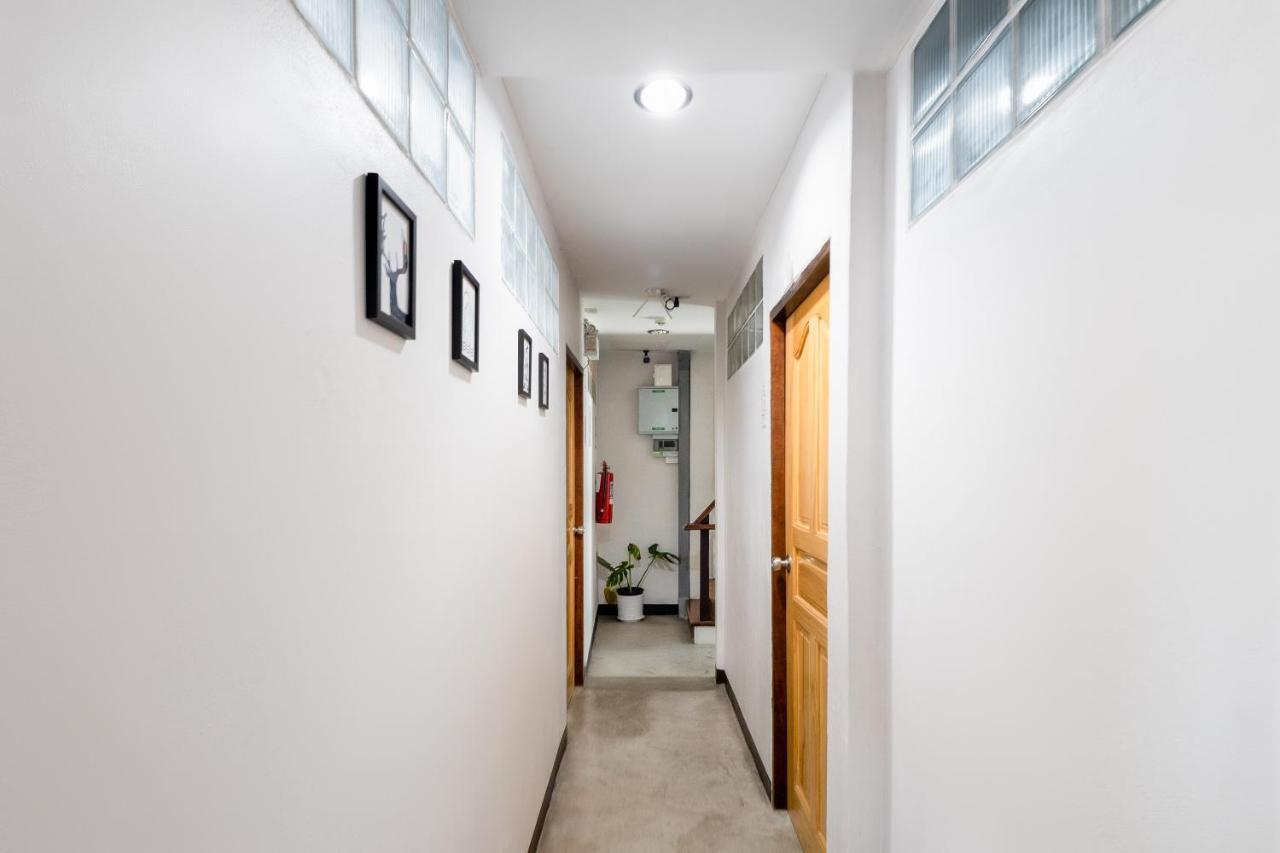 Oyo 969 Lida 1946 Hostel 曼谷 外观 照片
